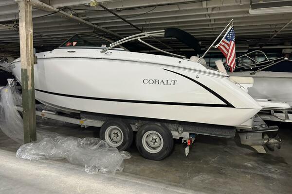 23ft Cobalt Yacht For Sale