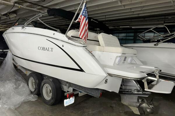 23ft Cobalt Yacht For Sale