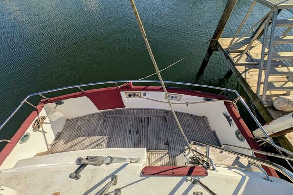 46ft Grand Banks Yacht For Sale