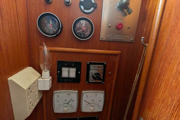 46ft Grand Banks Yacht For Sale