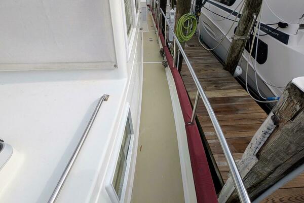 46ft Grand Banks Yacht For Sale