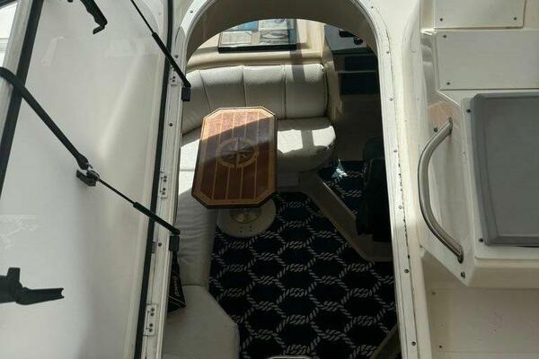 50ft Cruisers Yachts Yacht For Sale