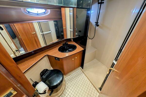 50ft Cruisers Yachts Yacht For Sale