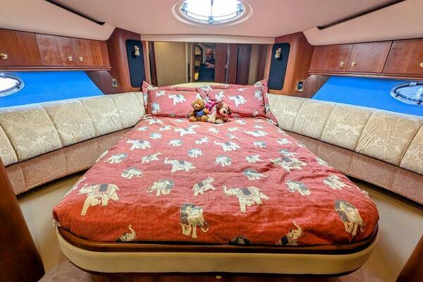 50ft Cruisers Yachts Yacht For Sale