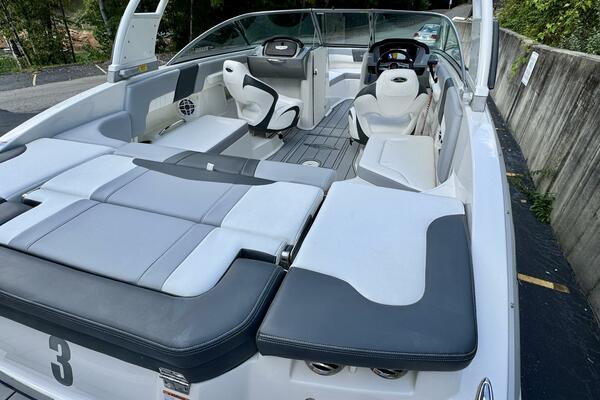 23ft Chaparral Yacht For Sale