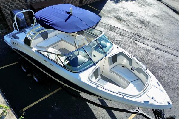 23ft Chaparral Yacht For Sale