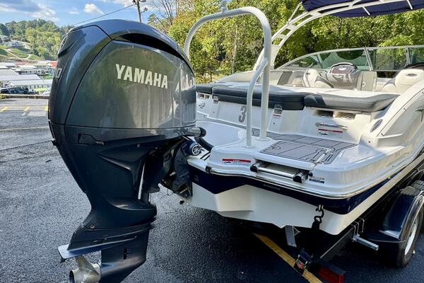 23ft Chaparral Yacht For Sale