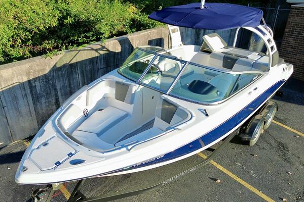 23ft Chaparral Yacht For Sale