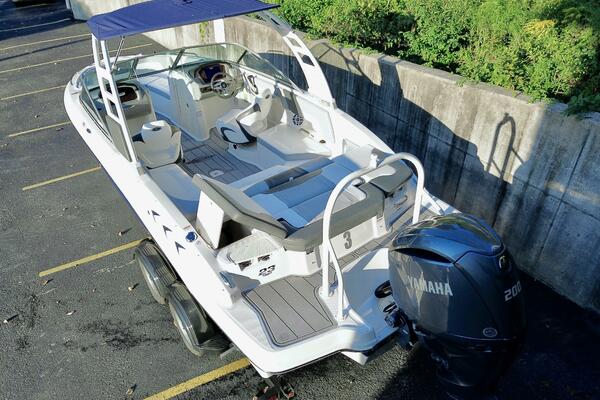 23ft Chaparral Yacht For Sale