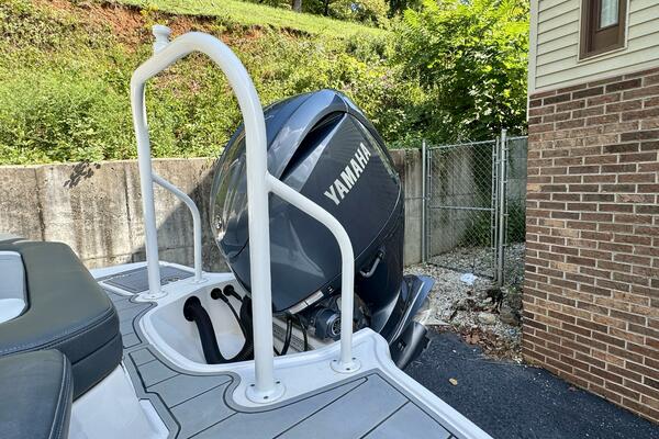 23ft Chaparral Yacht For Sale