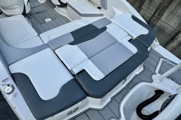 23ft Chaparral Yacht For Sale