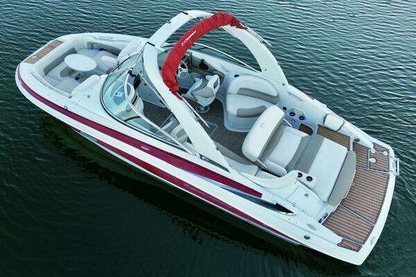 Photo of the 2016 Crownline Eclipse E4