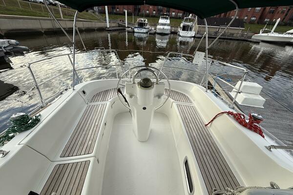 Animus Victus 31ft Beneteau Yacht For Sale