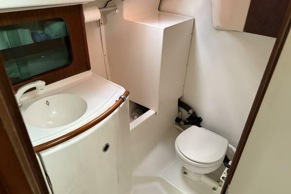 Animus Victus 31ft Beneteau Yacht For Sale