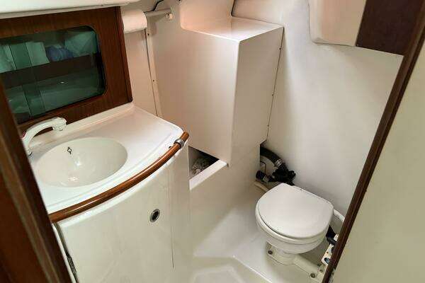 Photo of the 1998 Beneteau  "Animus Victus"