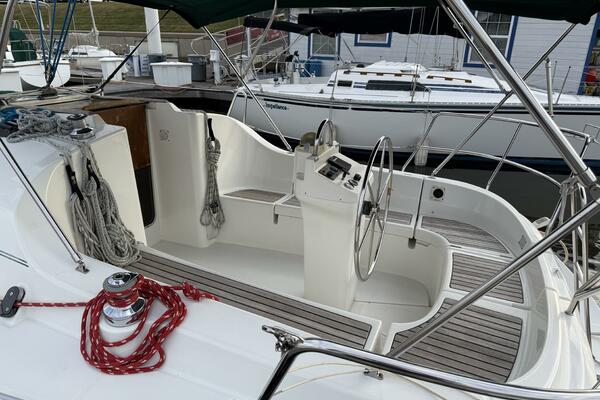 Animus Victus 31ft Beneteau Yacht For Sale