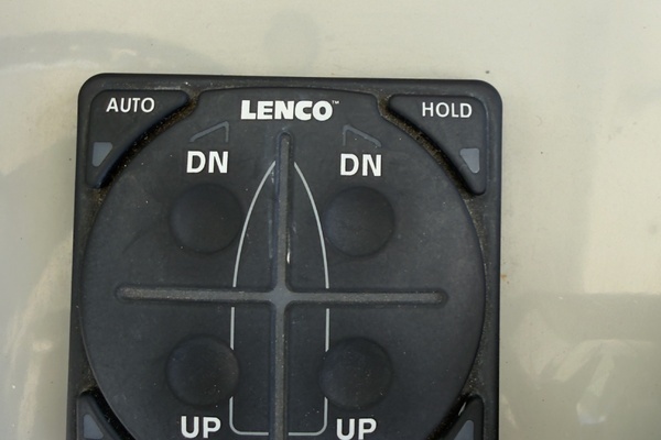 2016 Boston Whaler 19