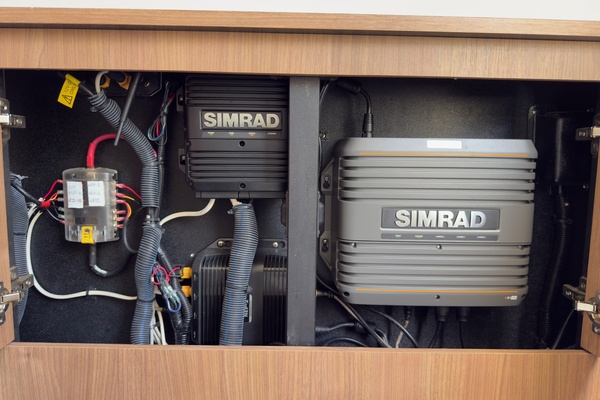 Boomer 35ft Boston Whaler Yacht For Sale