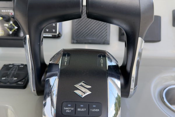 Boomer 35ft Boston Whaler Yacht For Sale