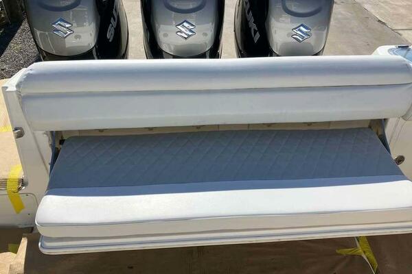 35ft Boston Whaler Yacht For Sale