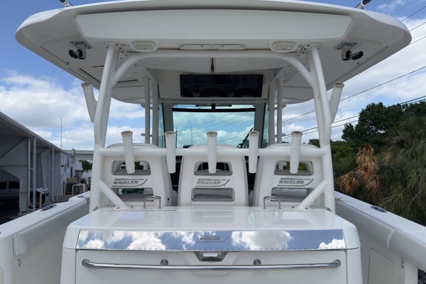 2016 Boston Whaler 19