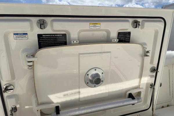 Boomer 35ft Boston Whaler Yacht For Sale