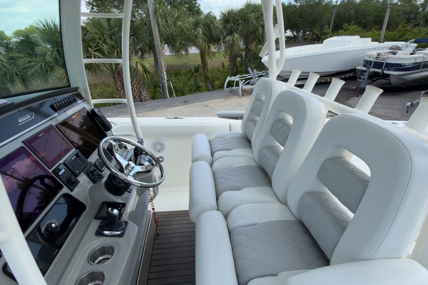 Boomer 35ft Boston Whaler Yacht For Sale