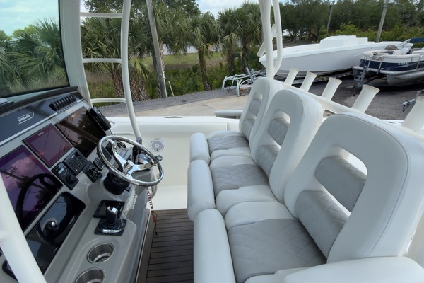 2016 Boston Whaler 19