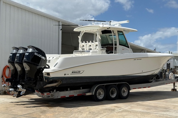 Boomer 35ft Boston Whaler Yacht For Sale