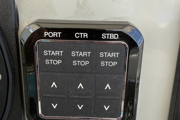 2016 Boston Whaler 19