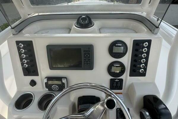 21ft Robalo Yacht For Sale