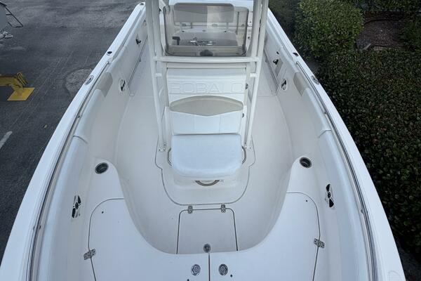 21ft Robalo Yacht For Sale