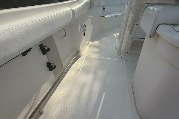 21ft Robalo Yacht For Sale