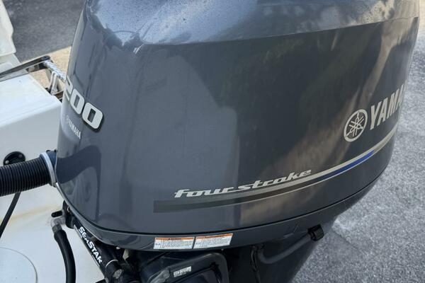 21ft Robalo Yacht For Sale