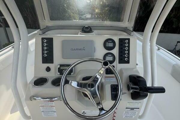 21ft Robalo Yacht For Sale