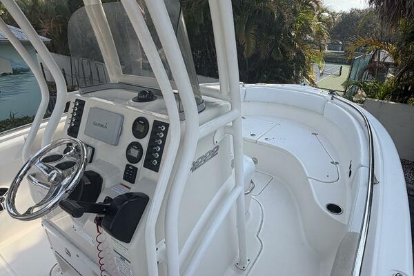 21ft Robalo Yacht For Sale