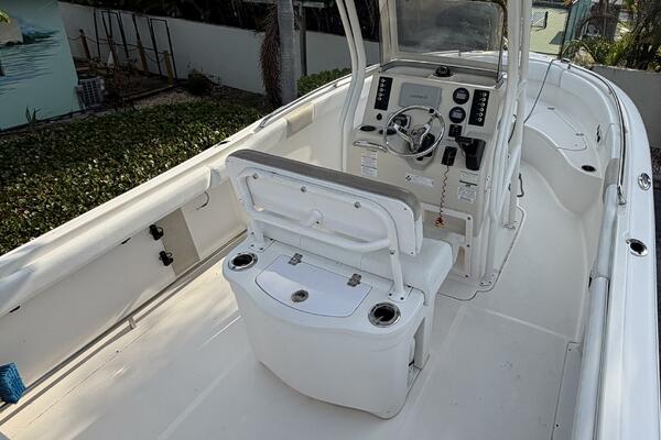 21ft Robalo Yacht For Sale