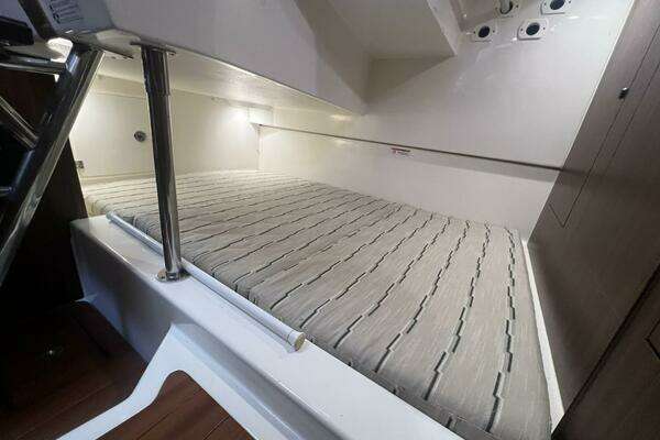 Pursuit 325 OS Yacht For Sale