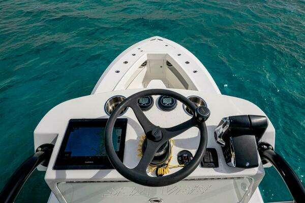 SeaVee 322z Yacht For Sale