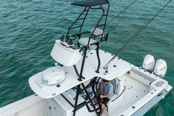 SeaVee 322z Yacht For Sale