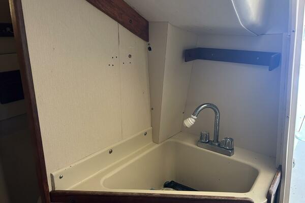 1991 Tillotson-Pearson Manta