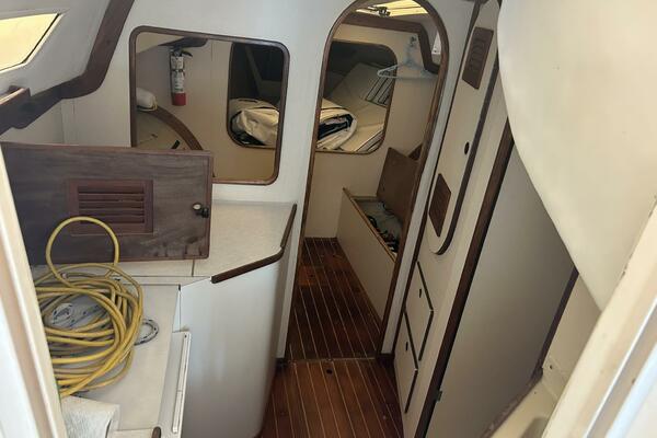 1991 Tillotson-Pearson Manta