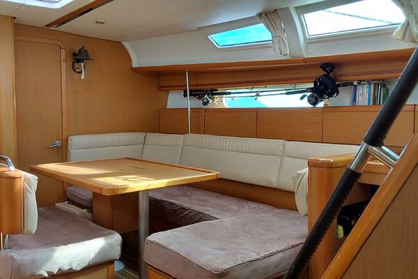 Xaron 45ft Jeanneau Yacht For Sale