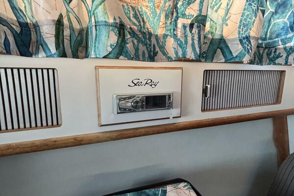 34ft Sea Ray Yacht For Sale