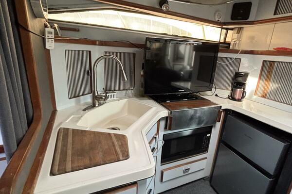 34ft Sea Ray Yacht For Sale