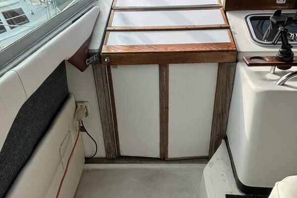 34ft Sea Ray Yacht For Sale