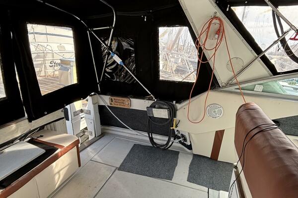 34ft Sea Ray Yacht For Sale