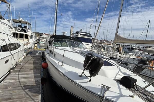 34ft Sea Ray Yacht For Sale