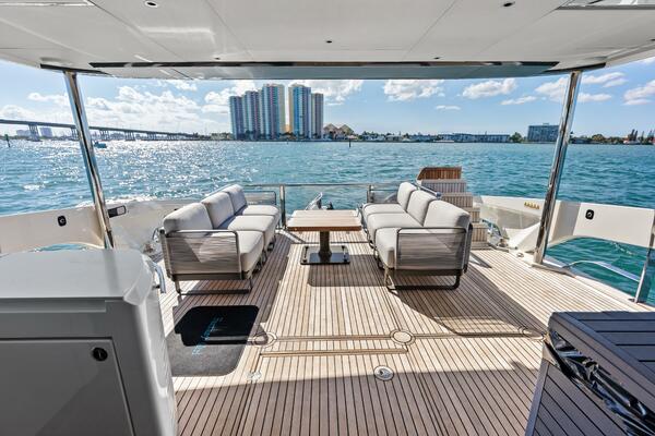 Fantasy Girl 75ft Absolute Yacht For Sale