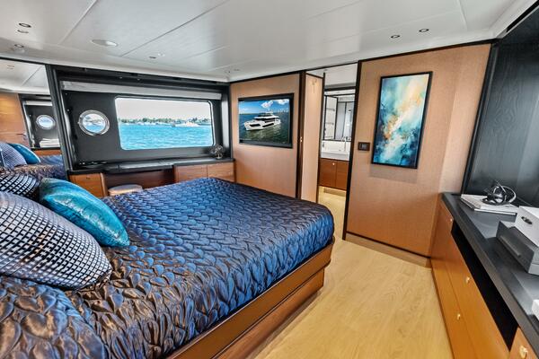 Fantasy Girl 75ft Absolute Yacht For Sale